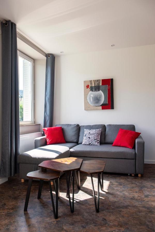 La Batisse L'Arbre Beige Daire Le Petit-Abergement Dış mekan fotoğraf